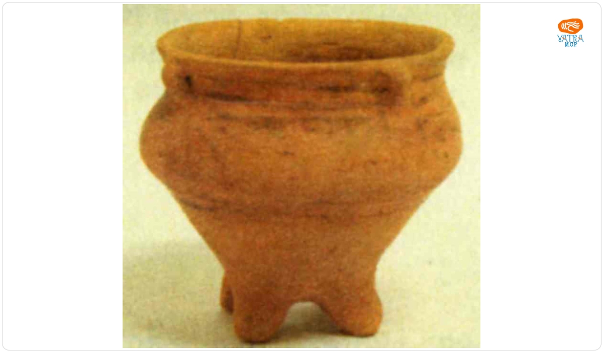 Cupă cu piciorușe