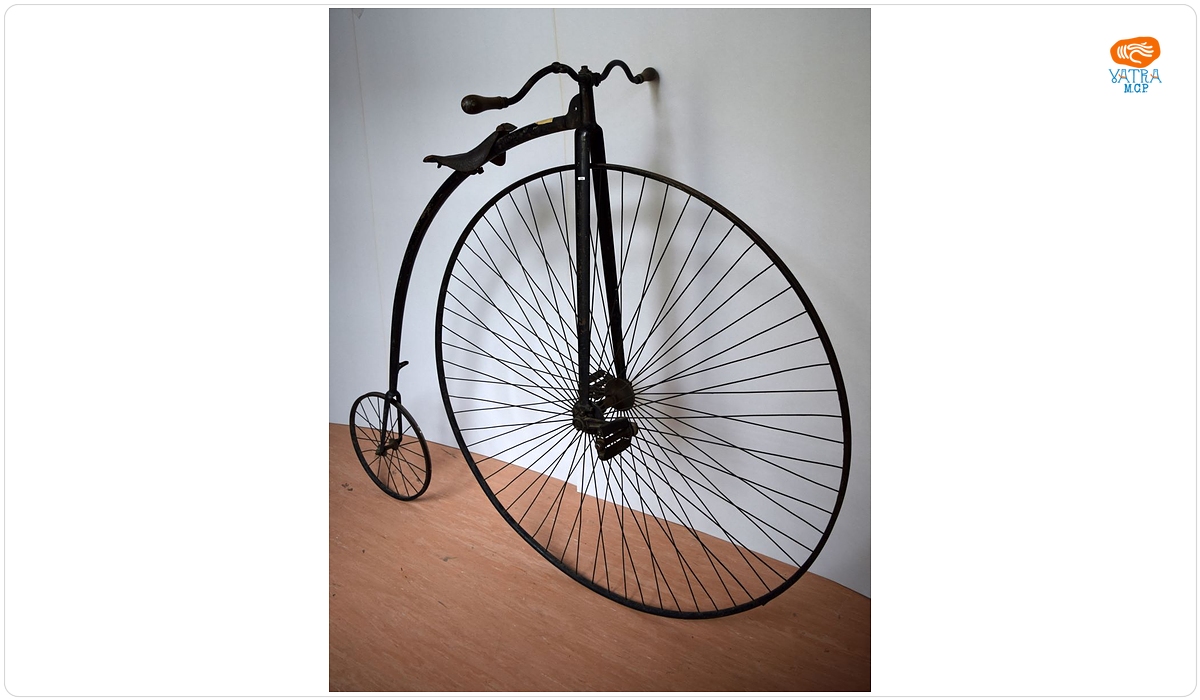 Velociped din aliaj feros cu șa din piele