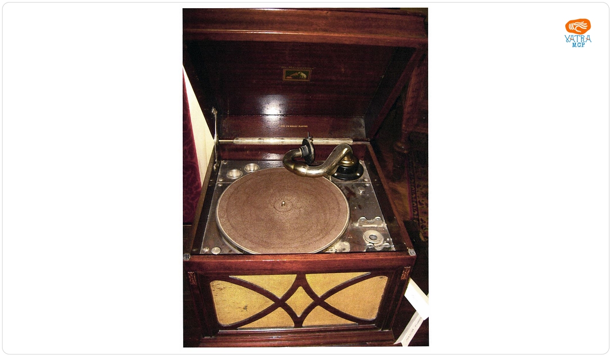 Gramofon His Master's Voice