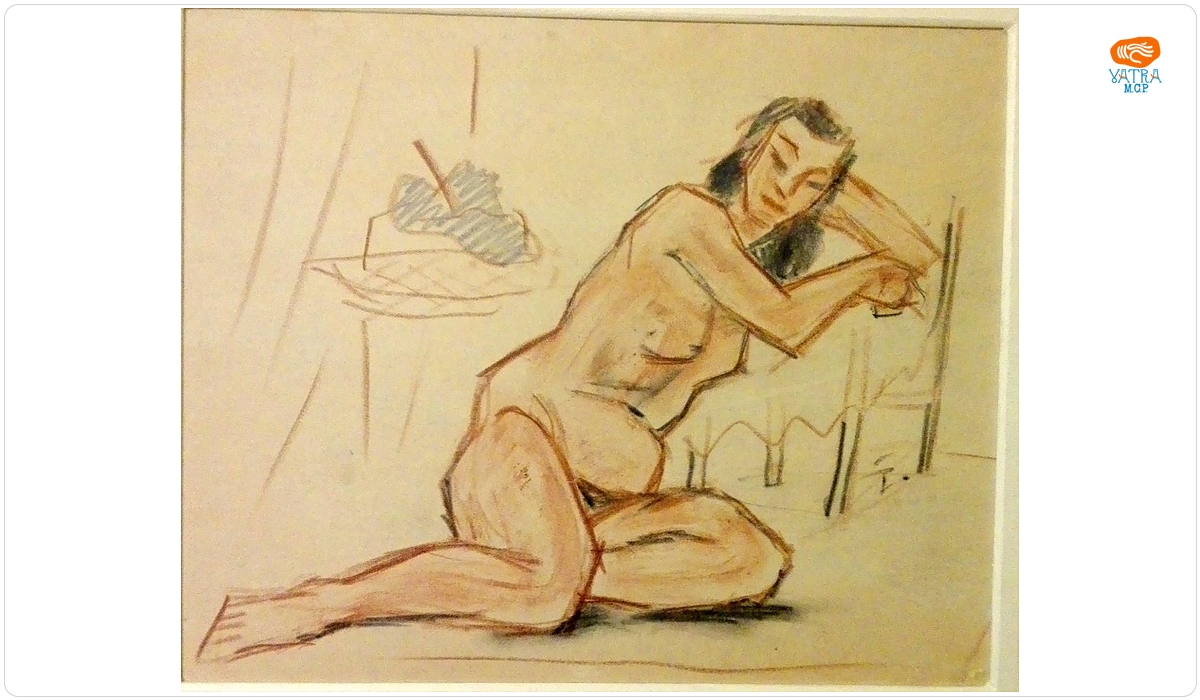 Nud șezând