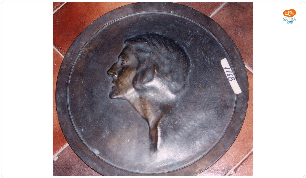 Profil de femeie