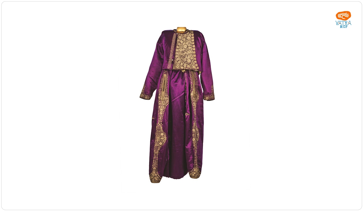 Costum oriental