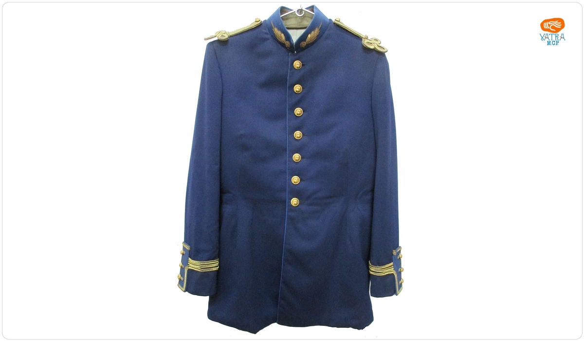 Uniformă de căpitan de infanterie, fost regiment de dorobanți, ținută de gală