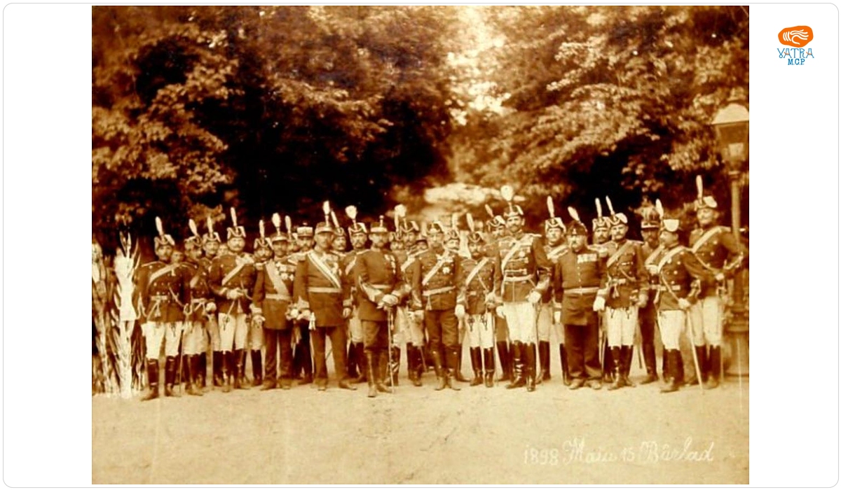 M. Wandelmann — Principele Ferdinand al României la Bârlad, la 15 mai 1898, cu un grup de ofițeri călarași