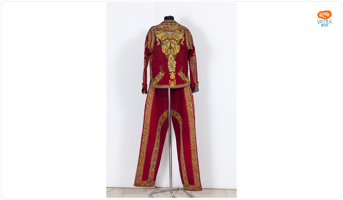 Costum de surugiu