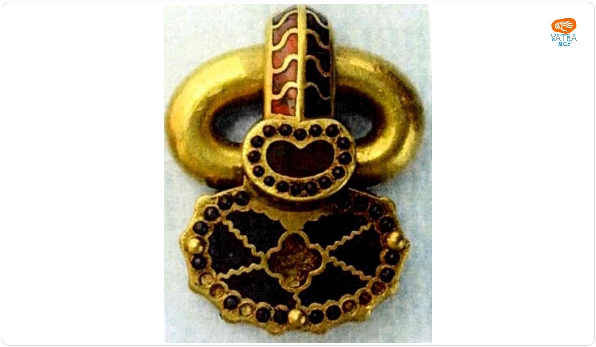 Cataramă cloisonné