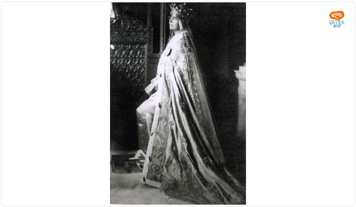 Regina Maria a României, la Marea Încoronare de la Alba-Iulia, din 15 octombrie 1922