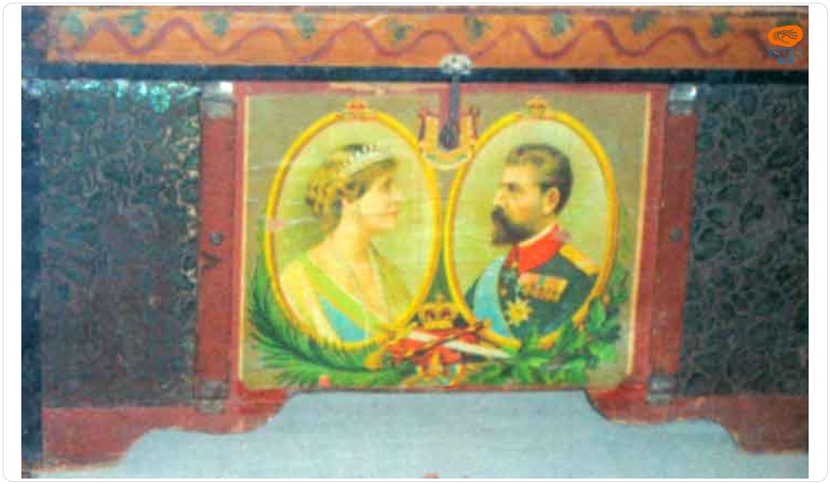 Ladă de zestre cu portretele regelui Ferdinand și reginei Maria