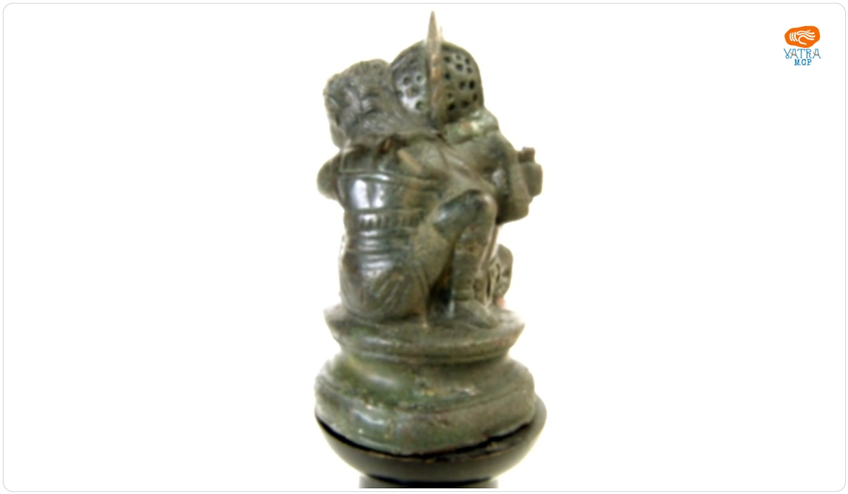 Ornament de mobilier cu lupta dintre doi gladiatori