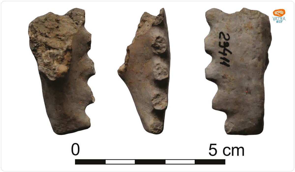 Fragment statuetă