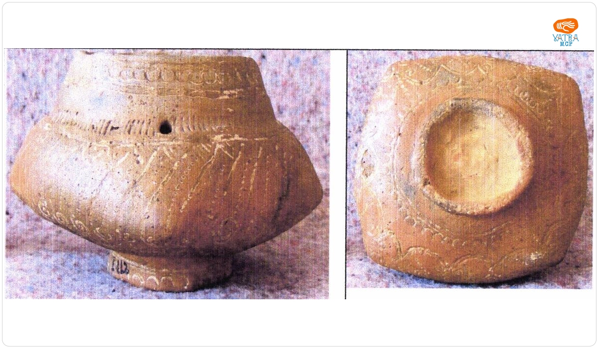 Pixidă cu corp în patru colțuri