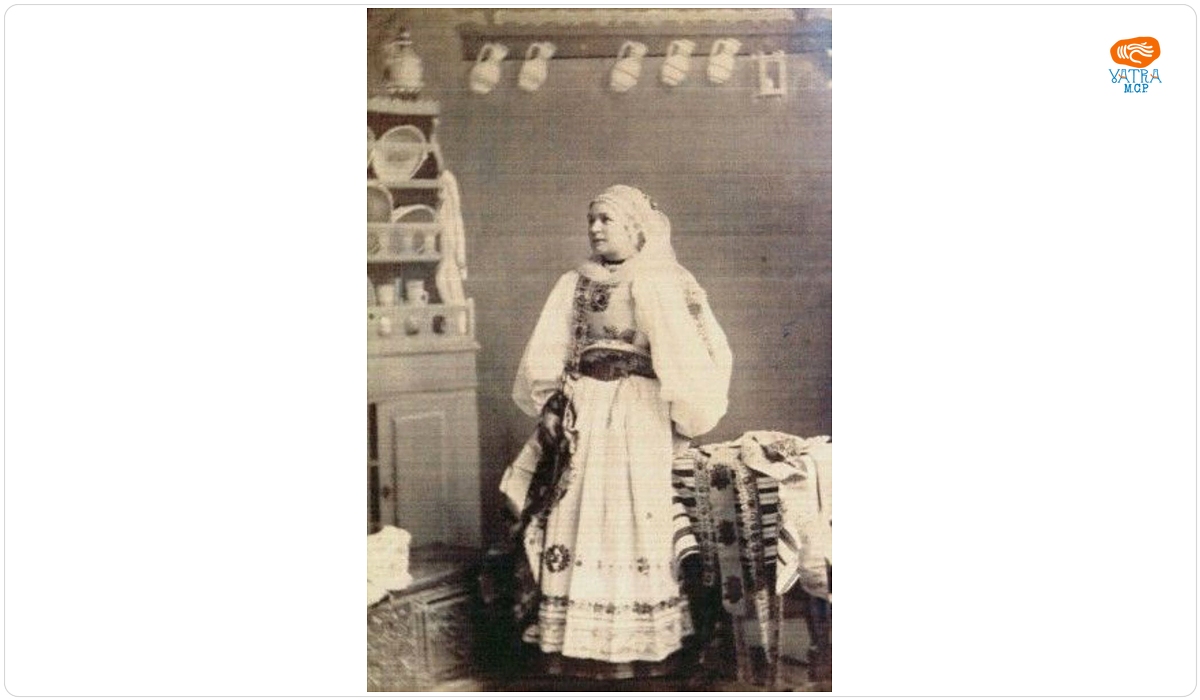 Săsoaică în costum de sărbătoare din Șura Mare