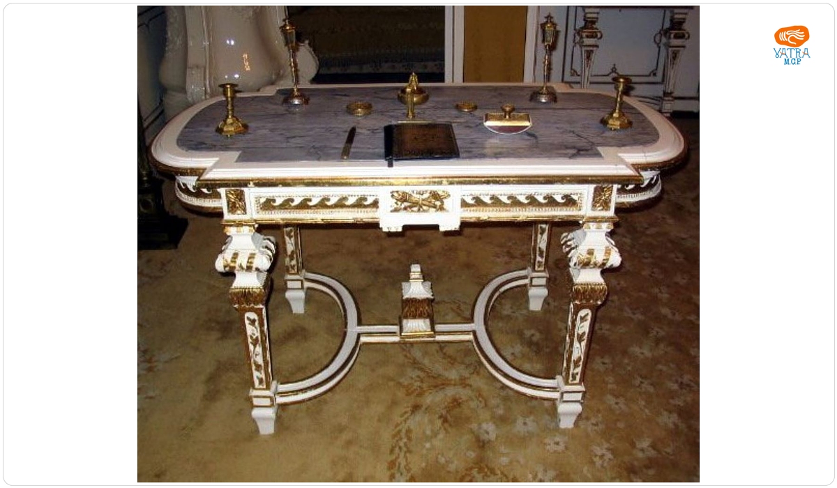 Masă Louis al XIV-lea