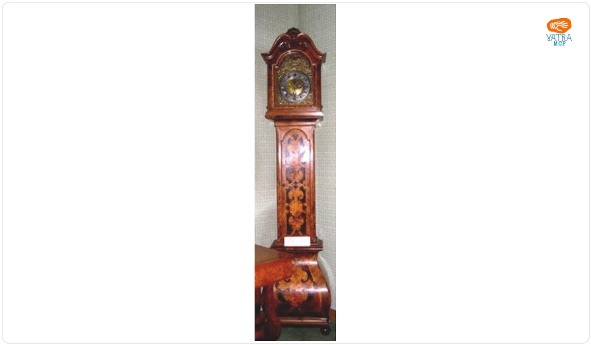 Pendulă de podea Biedermeier
