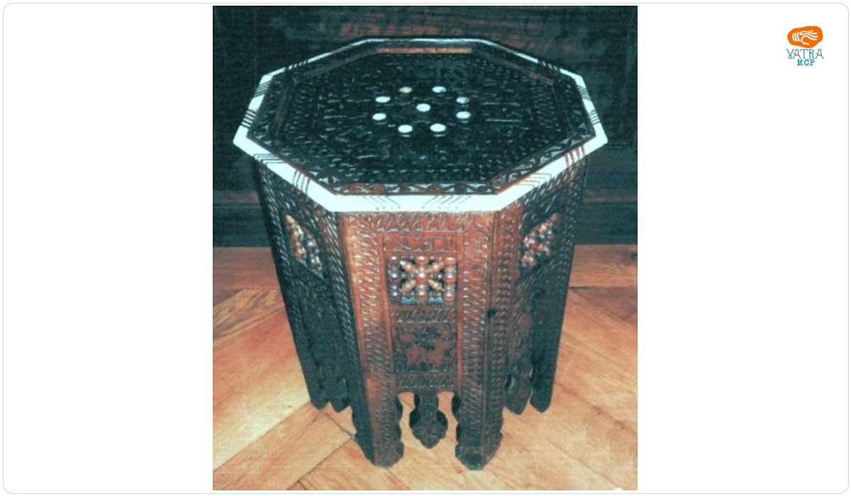 Măsuță octogonală