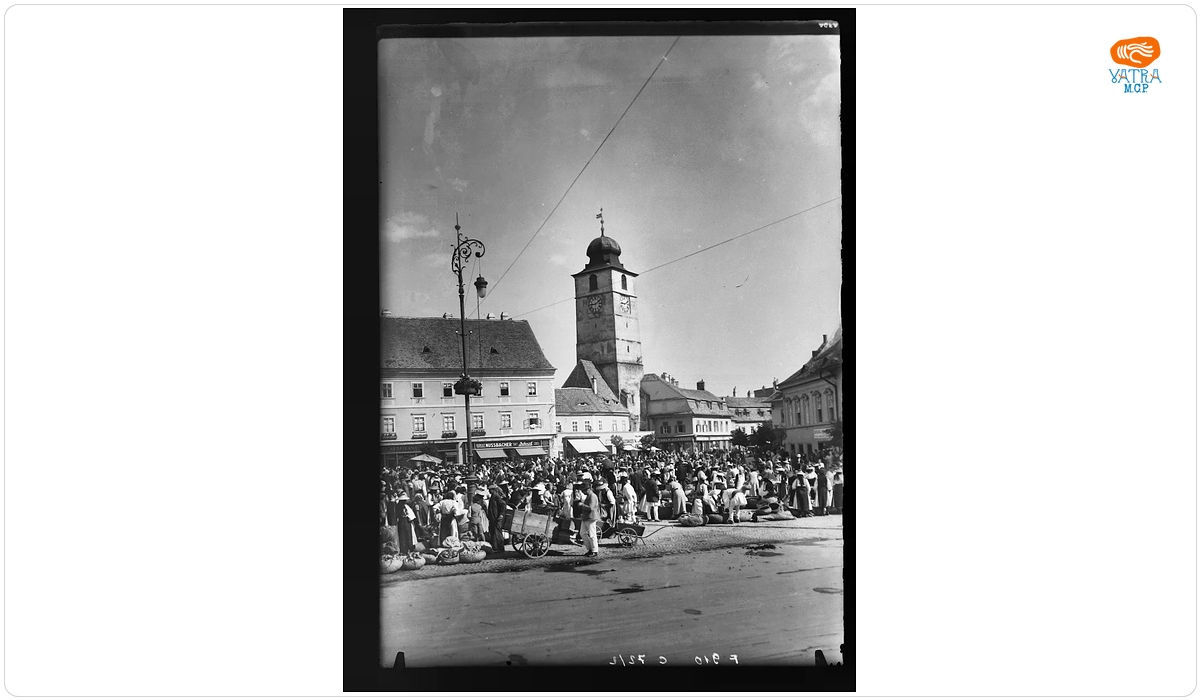Sibiu. Zi de târg în Piața Mare