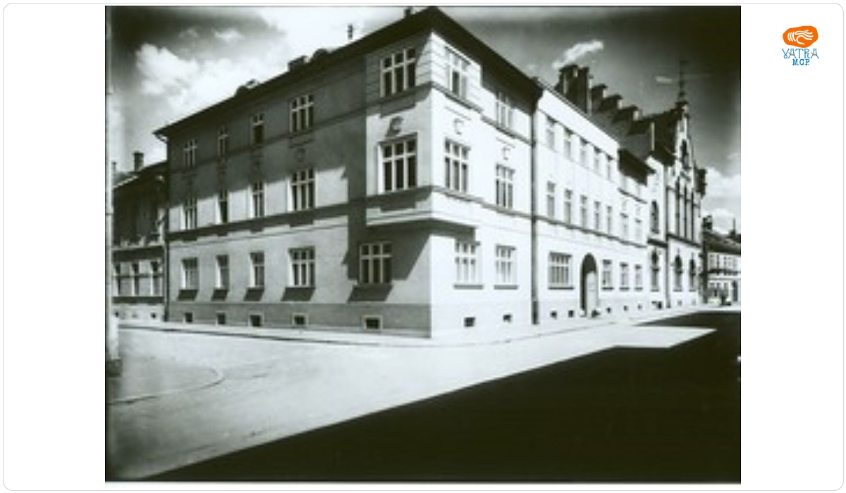 Clădire de pe str. Tribunei colț cu str. A. Xenopol din Sibiu