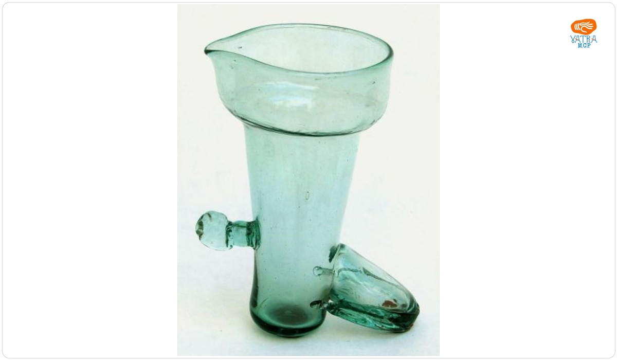 Pahar-figurină - cizmă