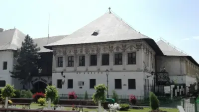Hanul lui Manuc din București. Istoria hanului din 1808 pana azi