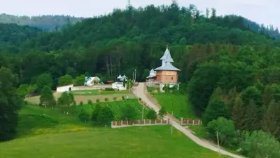 Schitul Sihăstria Crucii din Solonţ, Bacău - Vatră duhovnicească regăsită