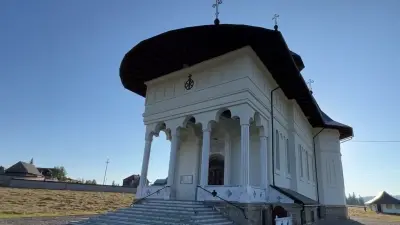 Mănăstirea Râșca Transilvană, Cluj - aflată sub ocrotirea Sfintei Parascheva