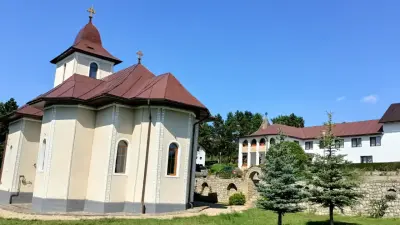 Mănăstirea Soporu de Câmpie, Cluj - liniștea Sfintei Treimi între dealuri și păduri