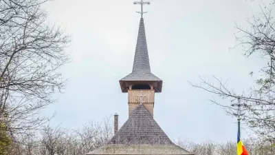 Mănăstirea Sfântul Mare Mucenic Gheorghe, Giurgiu - cu biserică maramureșeană