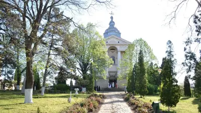Mănăstirea Frumoasa, Iași - patru secole de istorie