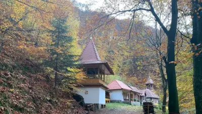 Schitul Foltea, Sibiu - legenda izvorului vindecător