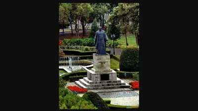Statuia lui Vasile Lucaciu din Satu Mare, Piața Libertății