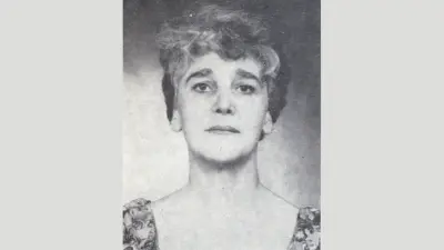 Clelia OTTONE, ilustratoare și scenografă de teatru de păpuși