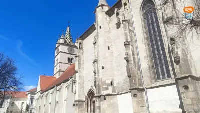 Biserica evanghelică din Sebeș – corul cu deambulatoriu și marele altar din 1518